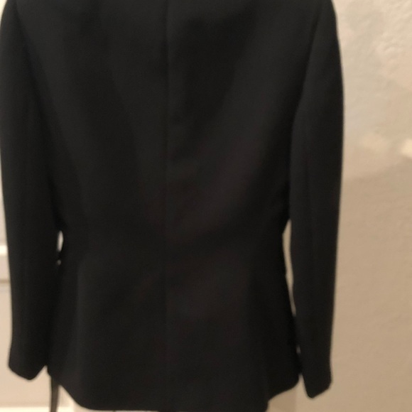 Tahari Blazer - Picture 4 of 6